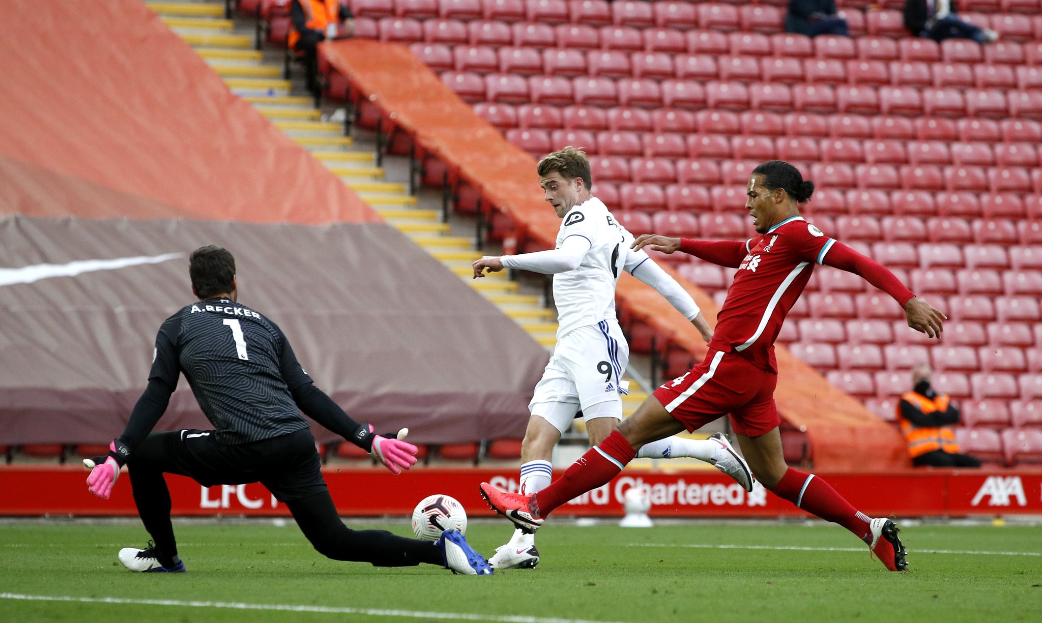 谁能挺身而 谁能挺身而